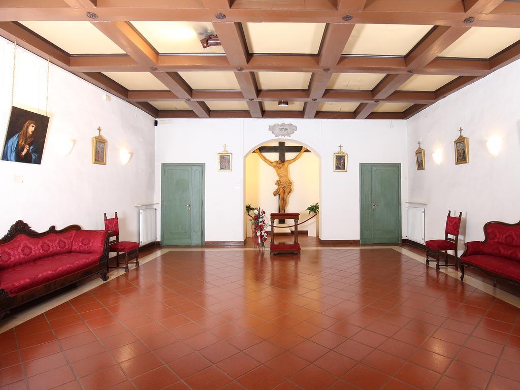 Casa Di Santa Francesca Romana A Ponte Rotto Exteriér fotografie